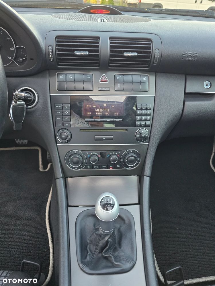 Mercedes-Benz Klasa C 200 Kompressor Sport Edition - 40