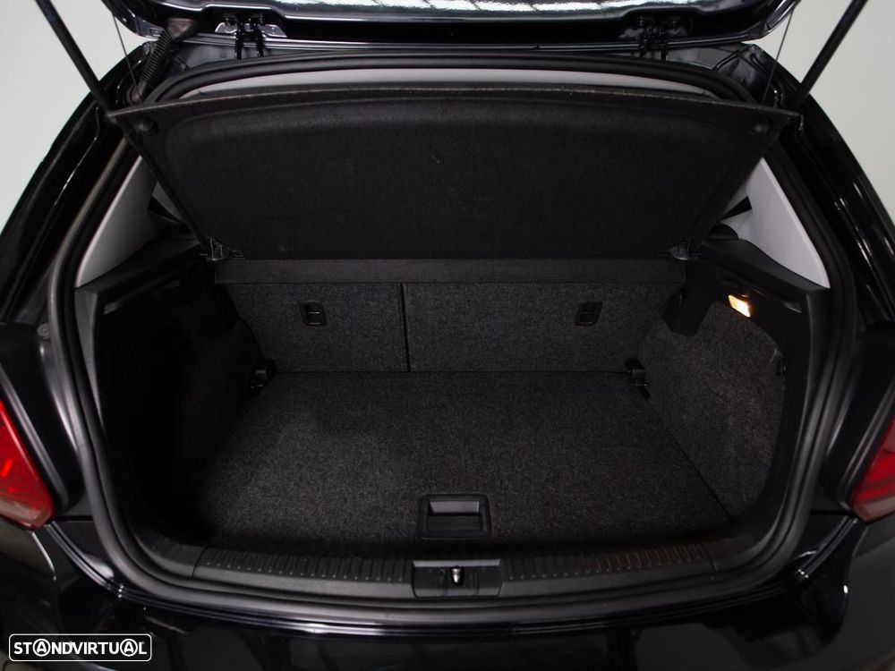 VW Polo 1.4 TDI (Blue Motion ) Highline - 12