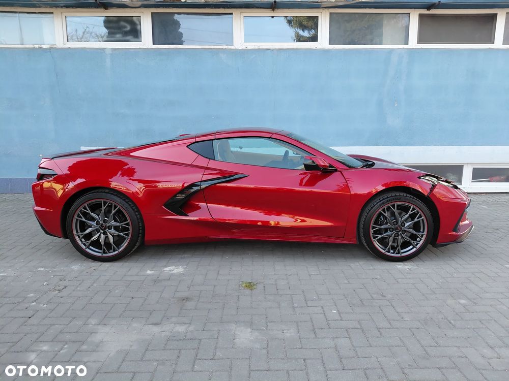 Chevrolet Corvette - 9