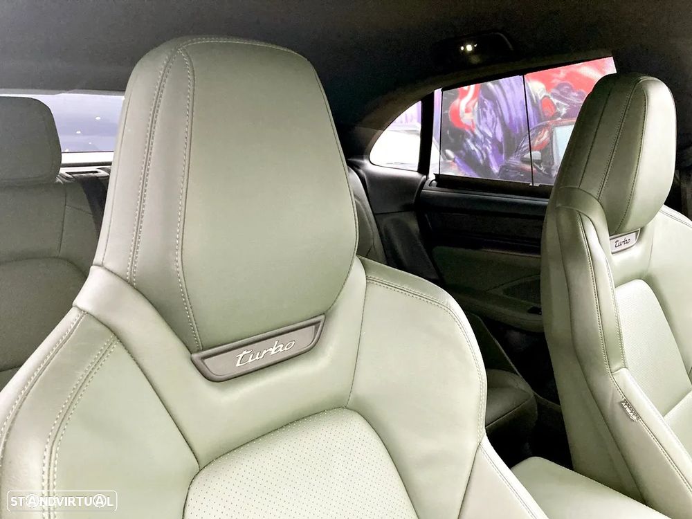 Porsche Macan Electric Turbo - 39