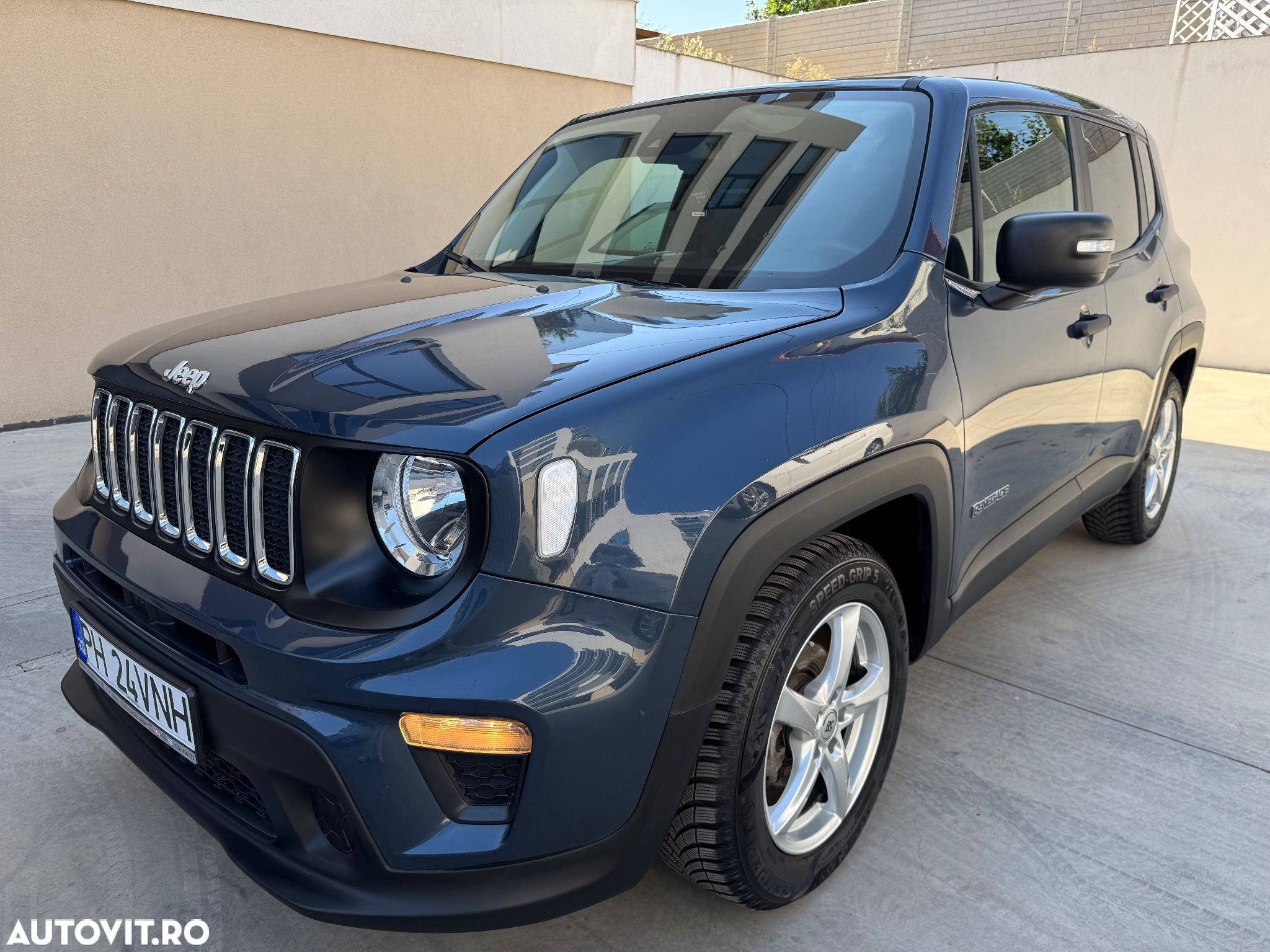 Jeep Renegade - 1
