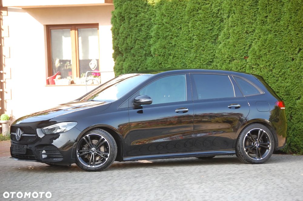 Mercedes-Benz Klasa B 200 d AMG Line 8G-DCT - 3