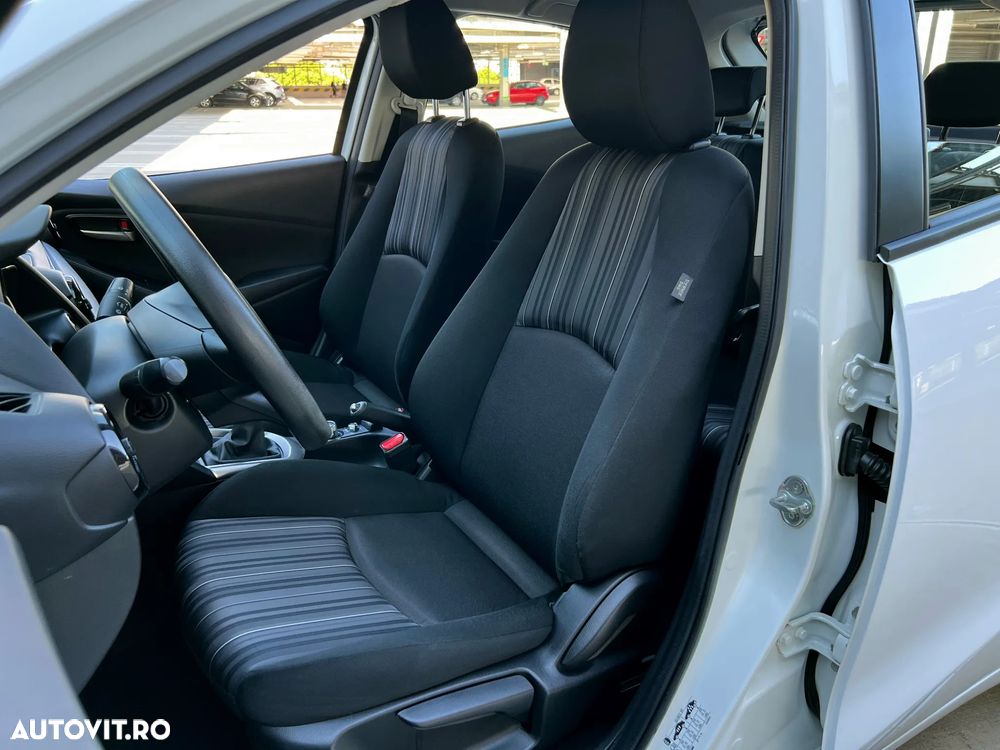 Mazda 2 G75 Emotion - 9