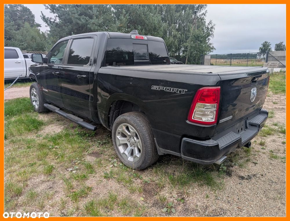 RAM 1500 Crew Cab Shortbed Bighorn - 3