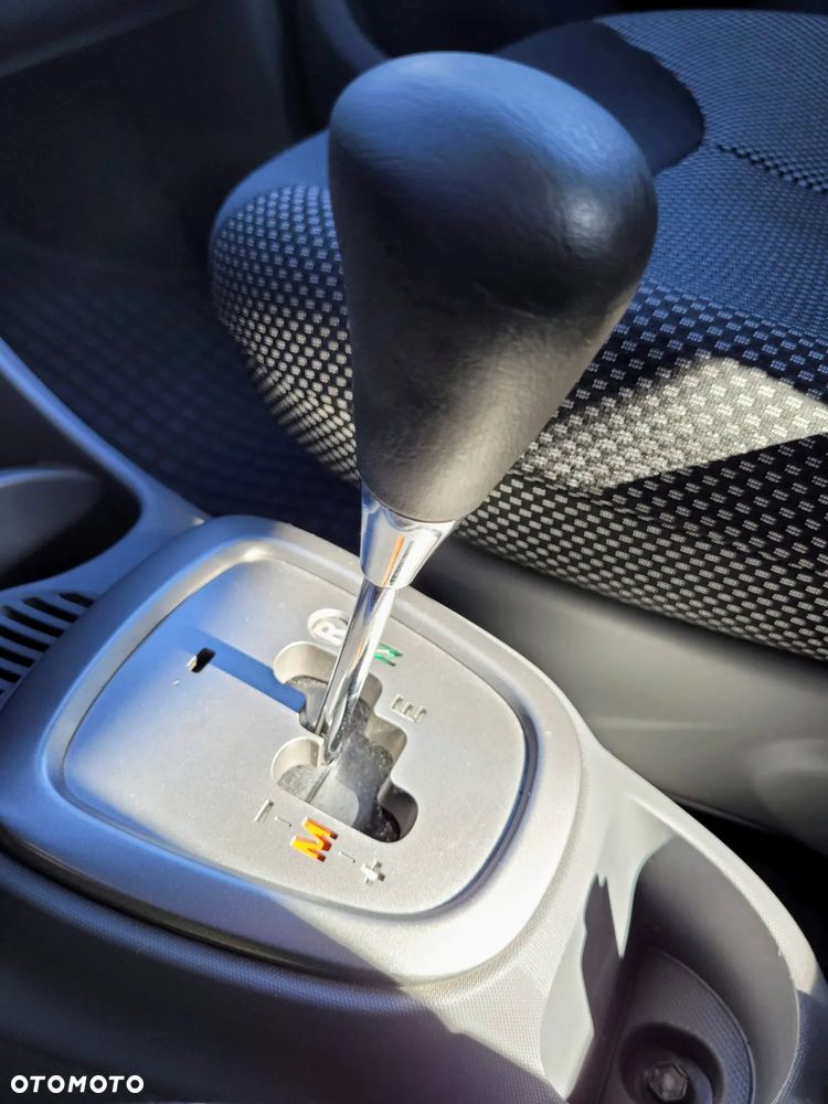 Toyota Aygo 1.0 VVT-i Sol EU5 MM - 11