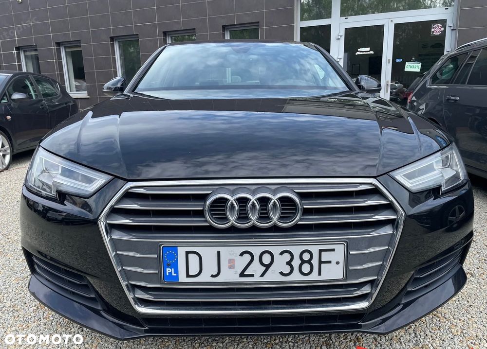 Audi A4 Limousine - 2