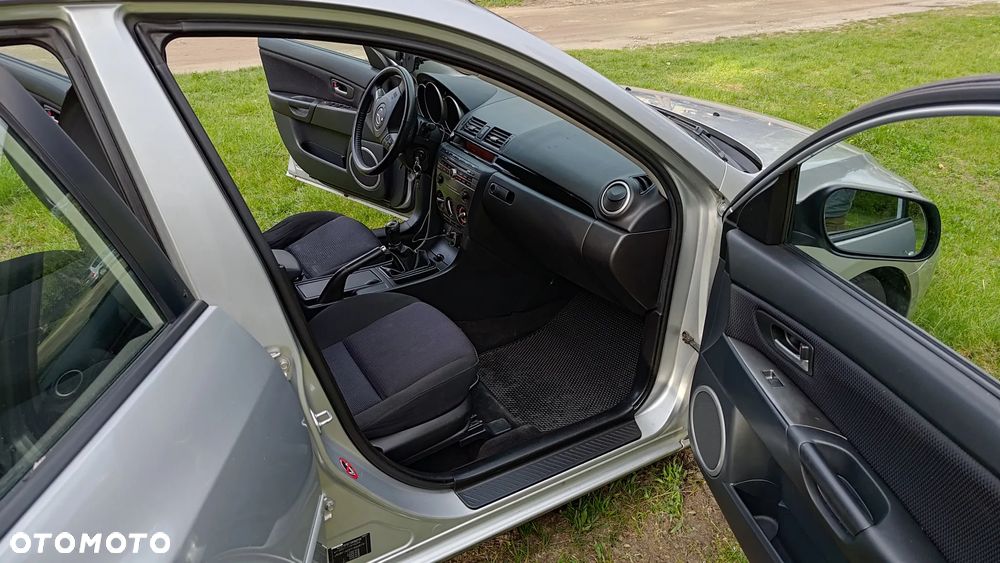 Mazda 3 - 8