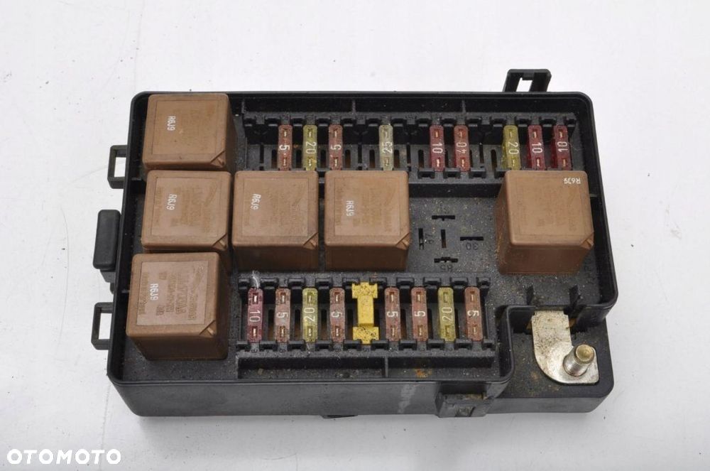 JAGUAR XK8 X100 4.0 V8 SKRZYNKA BEZPIECZNIKÓW - 1