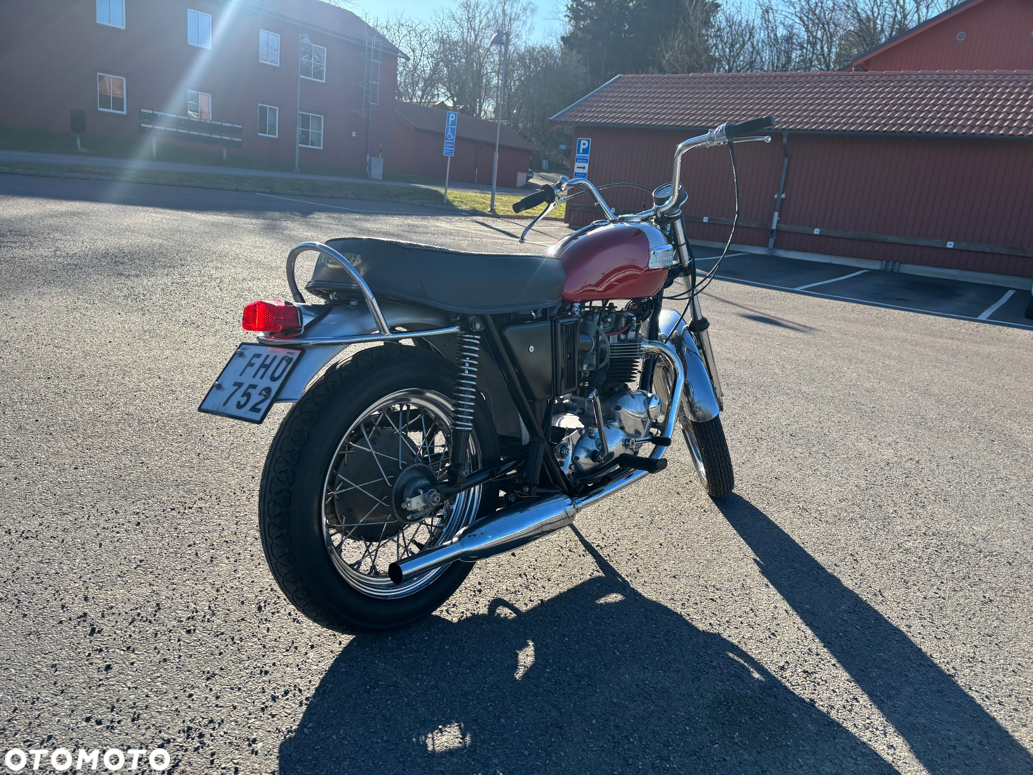 Triumph Bonneville - 4