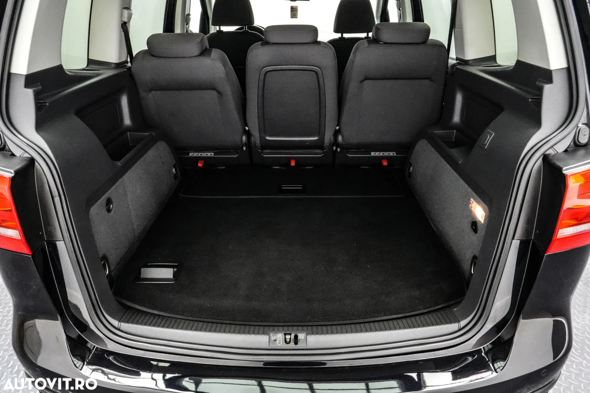 Volkswagen Touran Cross 2.0 TDI DSG - 26