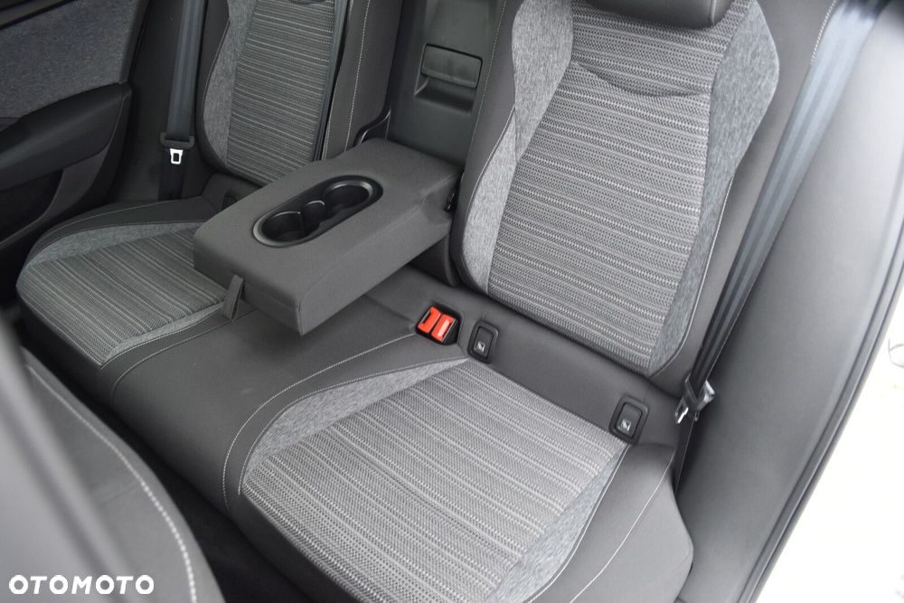 Skoda Superb 2.0 TDI SCR 4x4 Selection DSG - 31