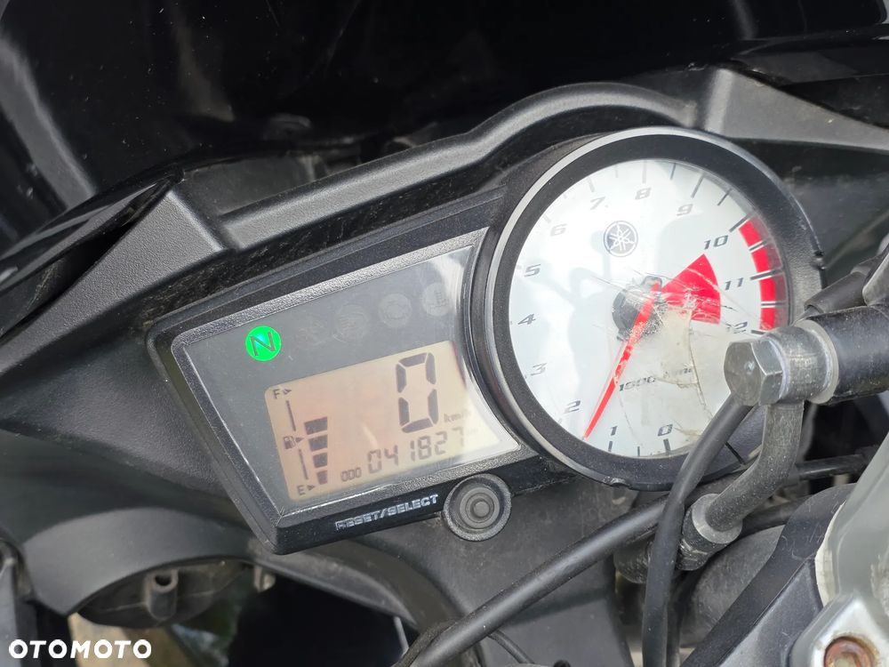 Yamaha YZF - 18