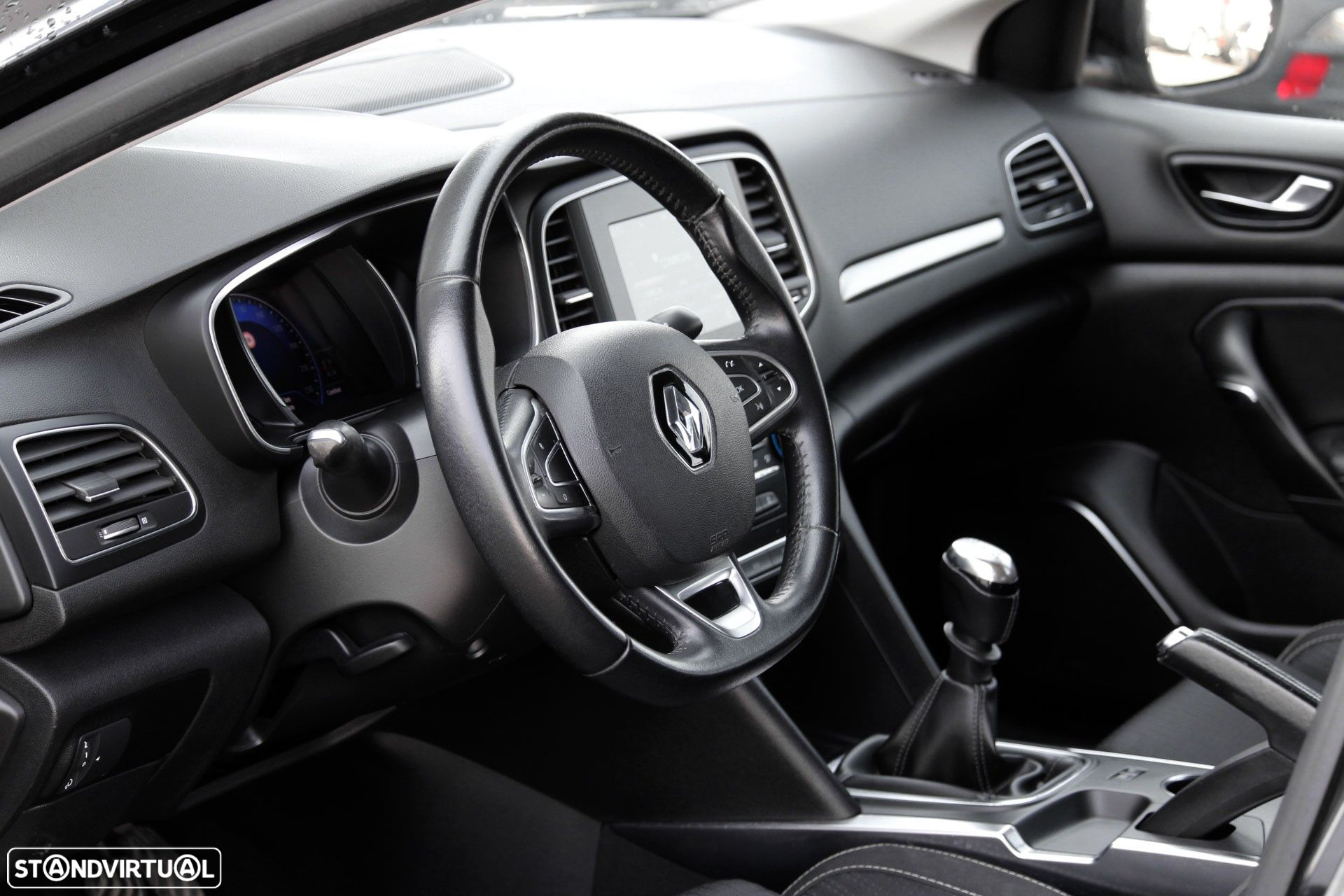 Renault Mégane Sport Tourer - 9