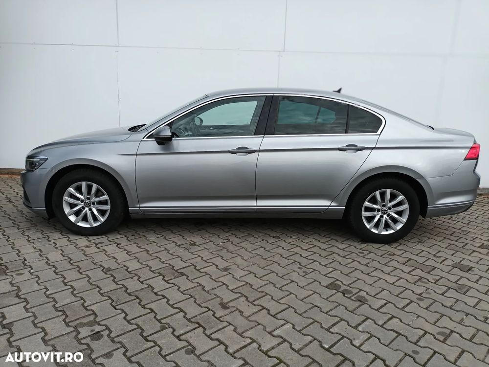 Volkswagen Passat - 5