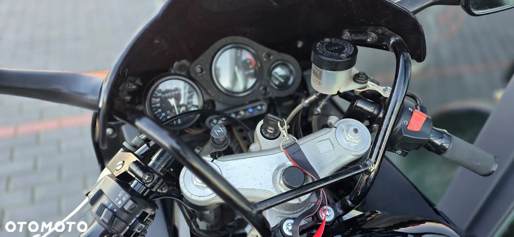 Honda CBR - 33