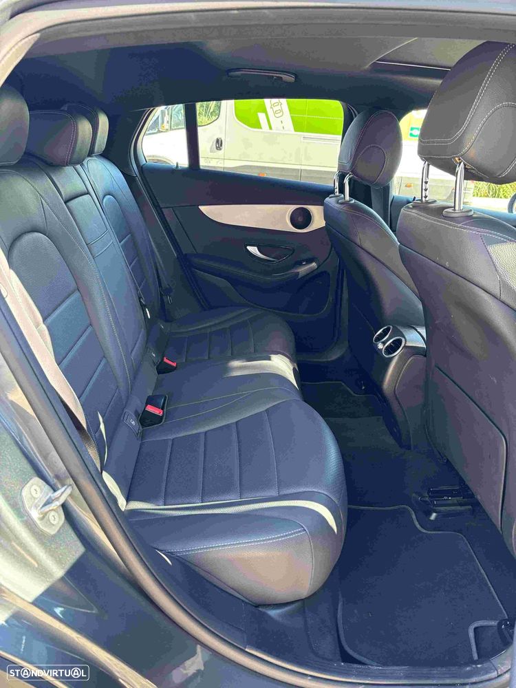 Mercedes-Benz GLC 300 e Coupé 4Matic - 10