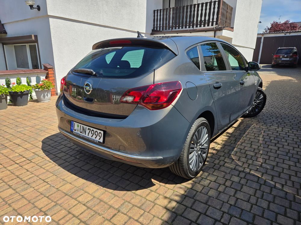 Opel Astra 1.4 Turbo Exklusiv - 9