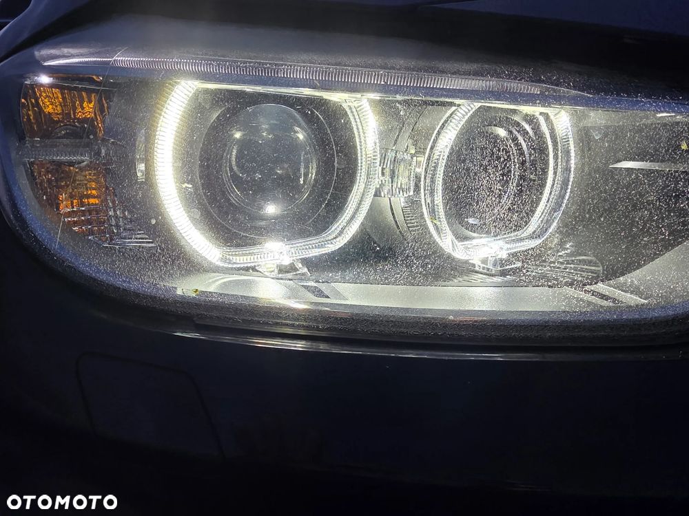 BMW Seria 3 330d Luxury Line - 17