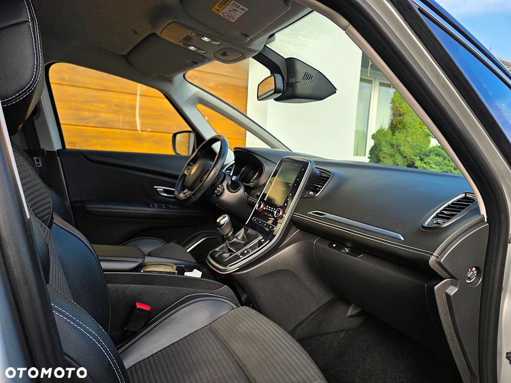 Renault Scenic TCe 140 GPF BOSE EDITION - 32