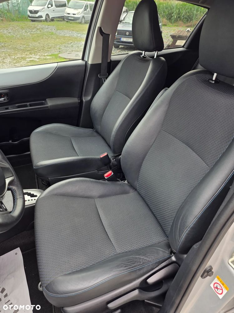 Toyota Yaris 1.5 VVT-i Lounge - 18