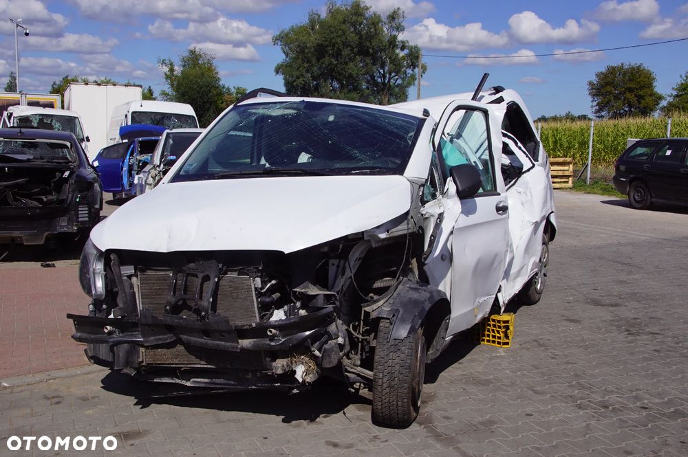 Auto na części - Mercedes Vito W447 116 CDI Lift 2.0 CDI 136 KM BlueTEC OM654 654920 725005 9147 2019R Silnik Skrzynia Drzwi Klapa Zderzak Lusterko Deska Kokpit Sterownik Moduł Czujnik Licznik Kierownica Wyświetlacz - 1