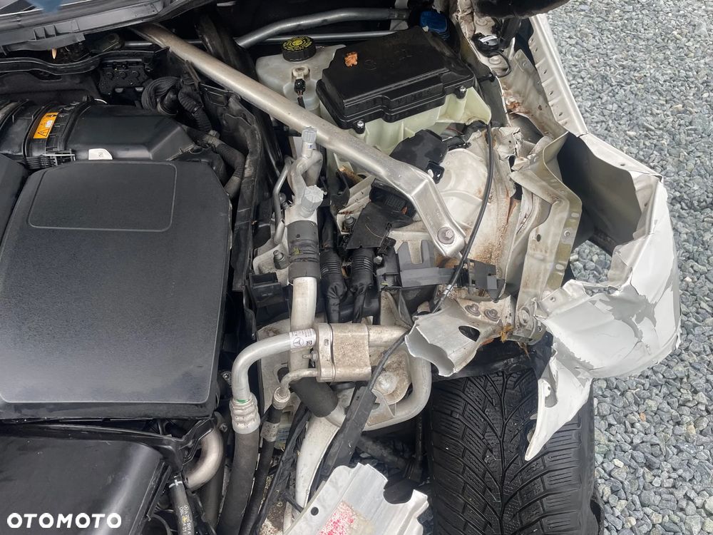 Mercedes-Benz Klasa C 300 d 4Matic 9G-TRONIC Avantgarde - 12