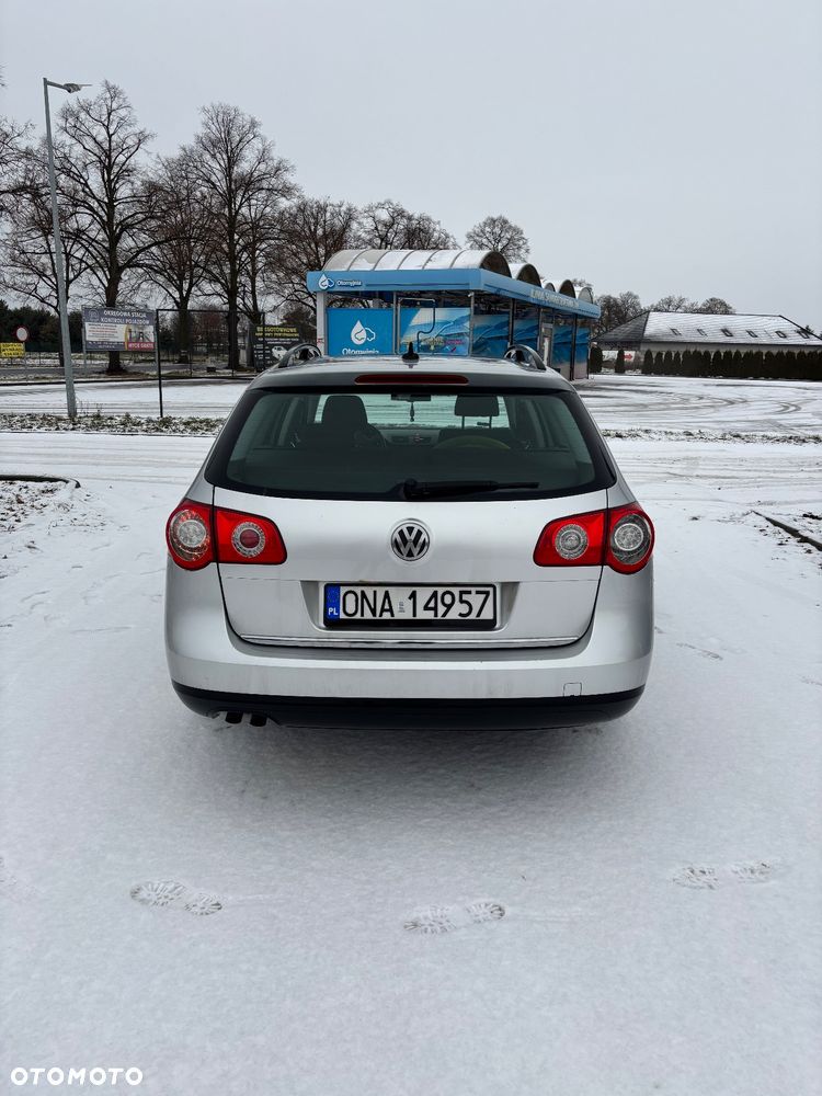 Volkswagen Passat 1.9 TDI Individual - 4