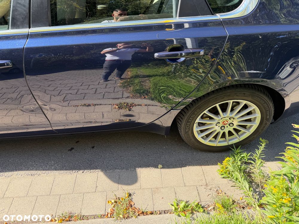 Jaguar XF 2.0 i4D Pure - 11