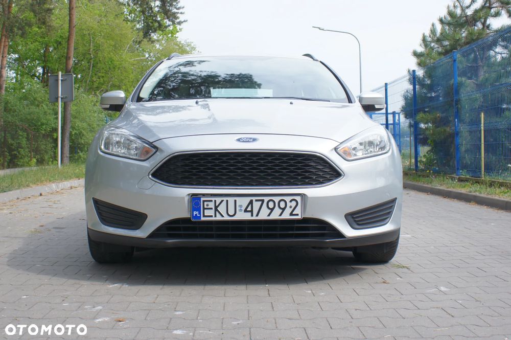 Ford Focus 1.5 TDCi DPF Start-Stopp-System Ambiente - 2