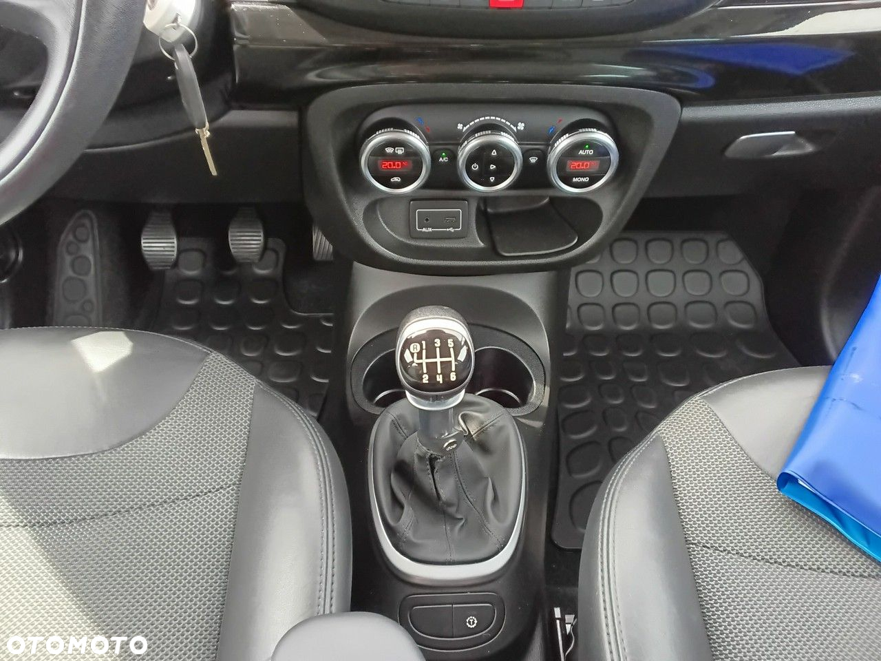 Fiat 500L 1.4 16V T-Jet Beats Edition - 16
