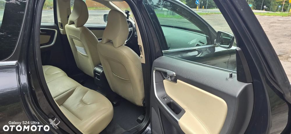 Volvo XC 60 - 22