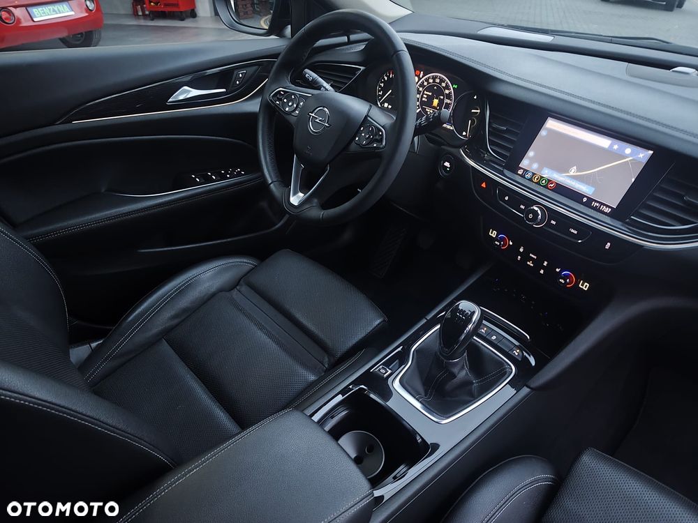 Opel Insignia - 23