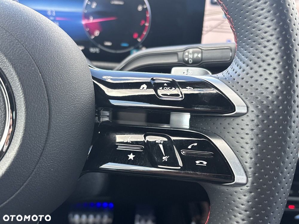 Mercedes-Benz CLA - 21