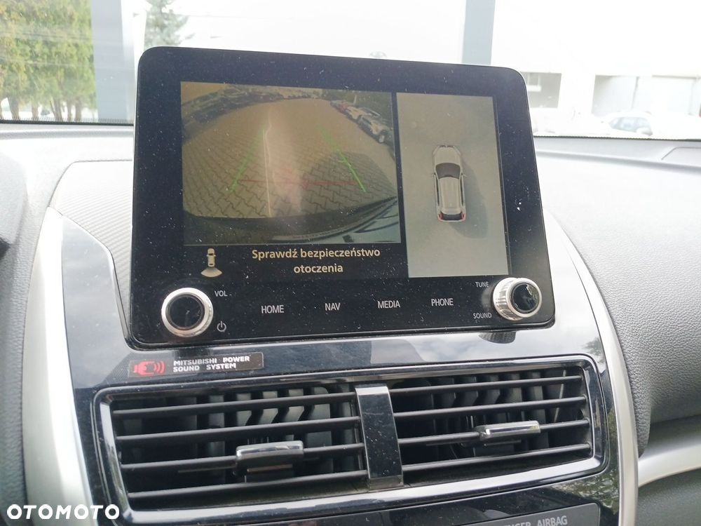Mitsubishi Eclipse Cross - 24