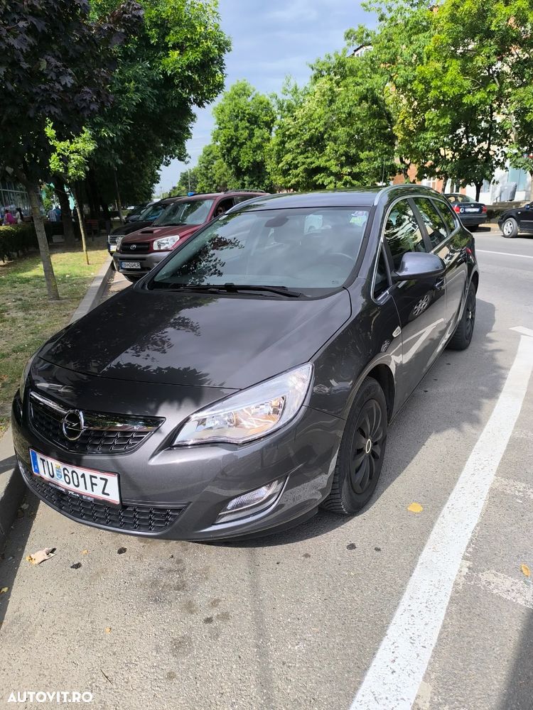Opel Astra 1.7 CDTI ECOTEC Cosmo - 28