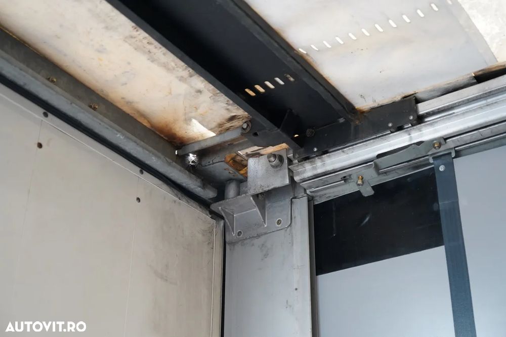 Fruehauf CORTINĂ / STANDARD / LIFT / BALCĂ PODEA PUTERNICĂ / AXĂ RIDICATĂ - 23