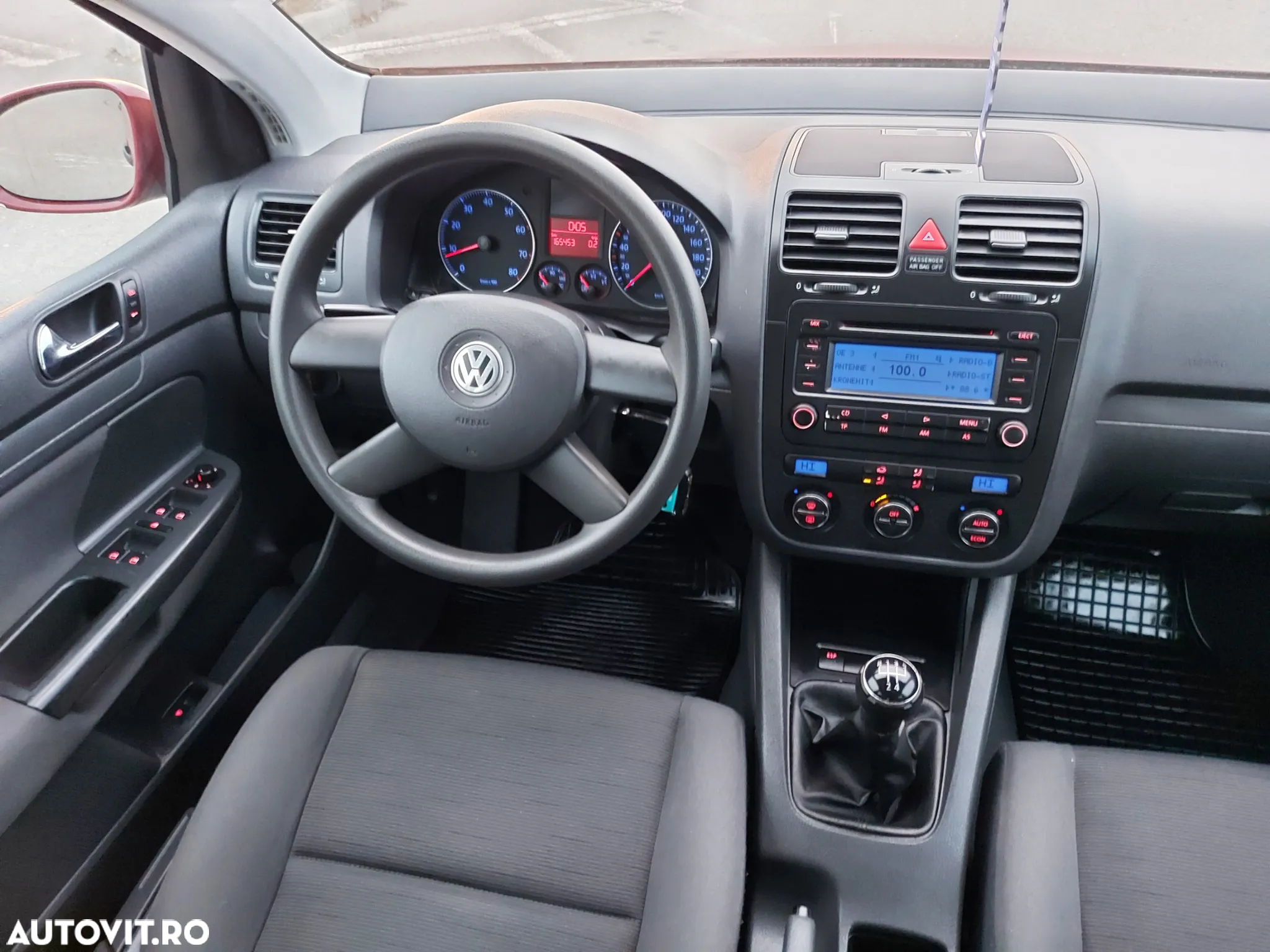 Volkswagen Golf - 11