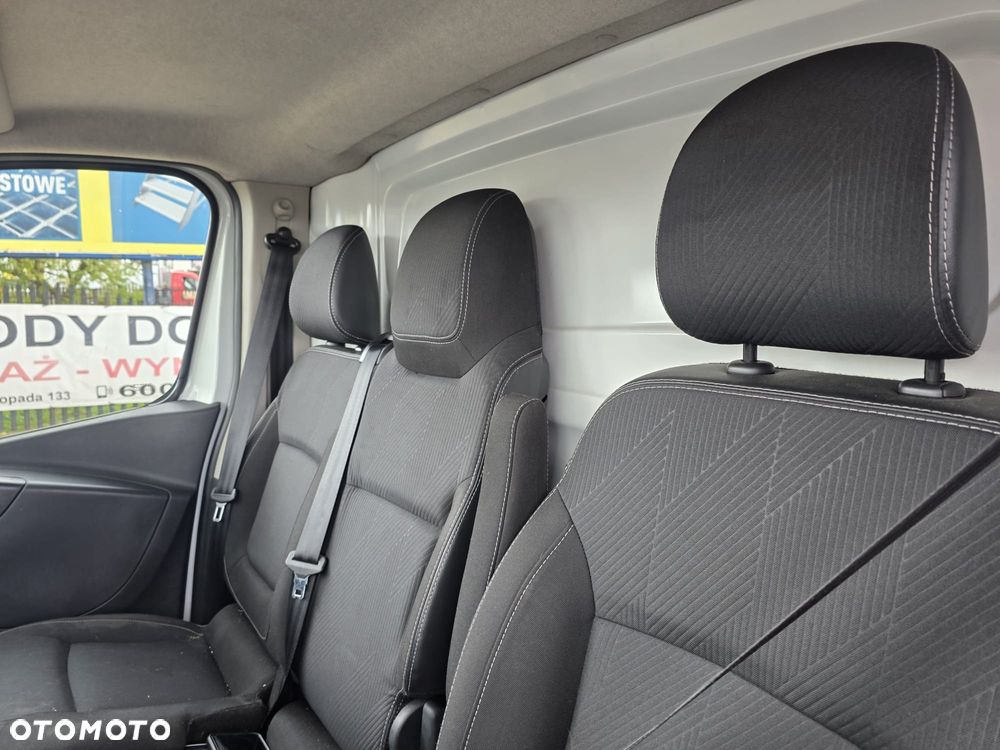 Renault Trafic - 14