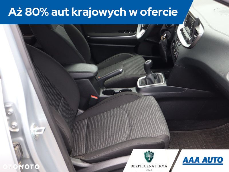 Kia Ceed - 10