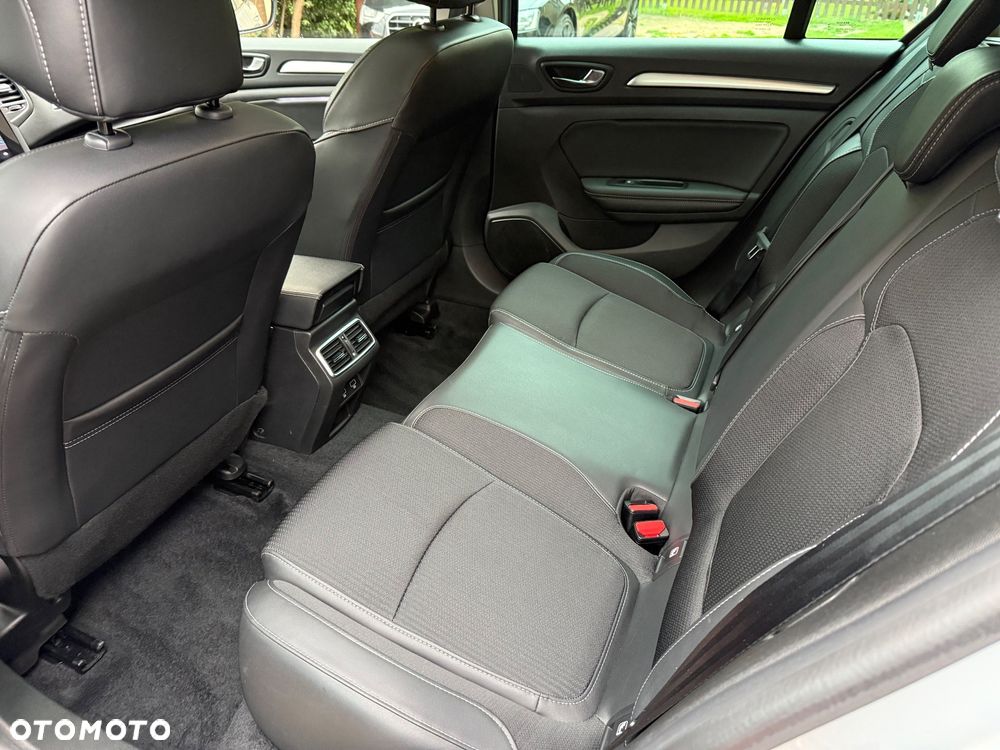 Renault Megane TCe 140 GPF EDC INTENS - 18