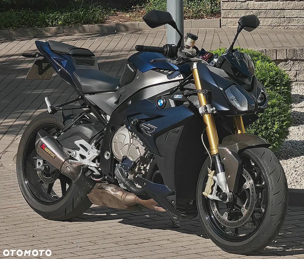 BMW S - 15