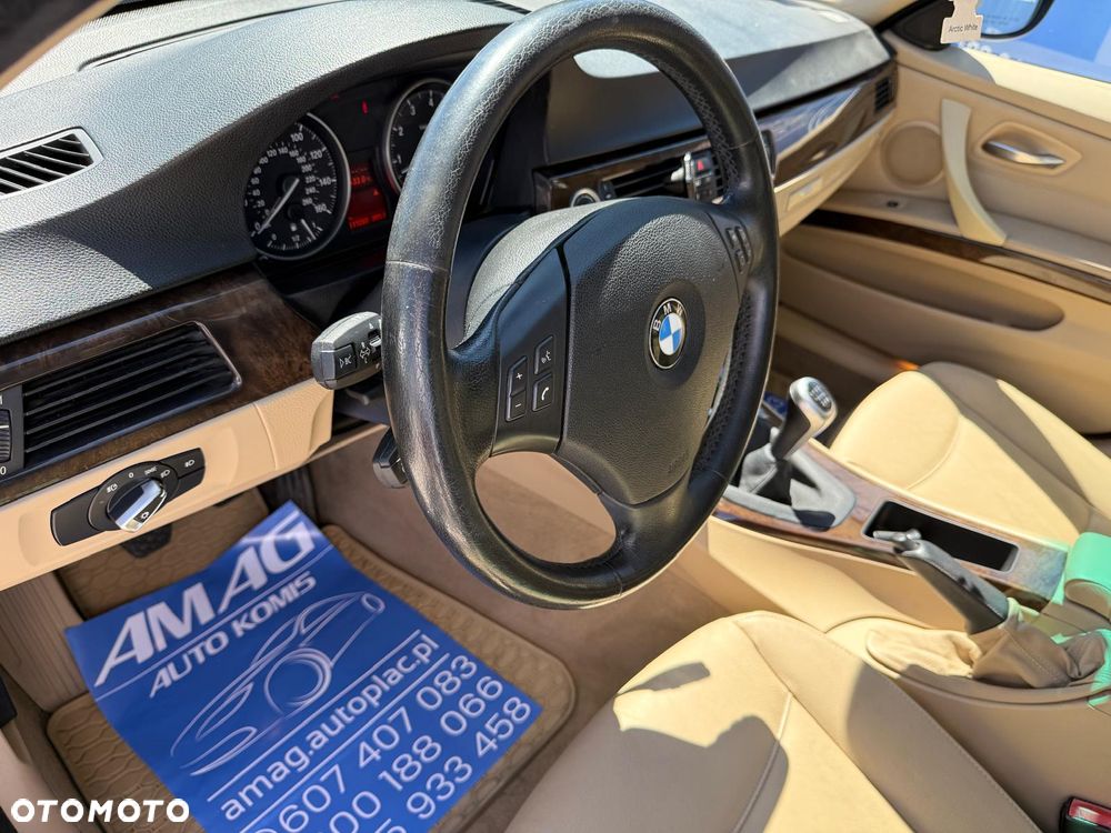 BMW Seria 3 328i - 27