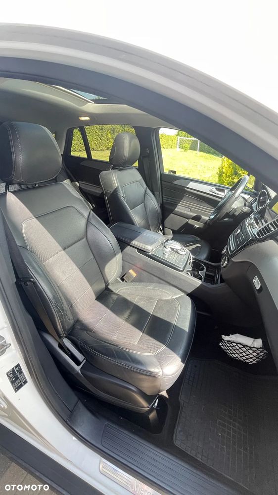 Mercedes-Benz GLE - 13