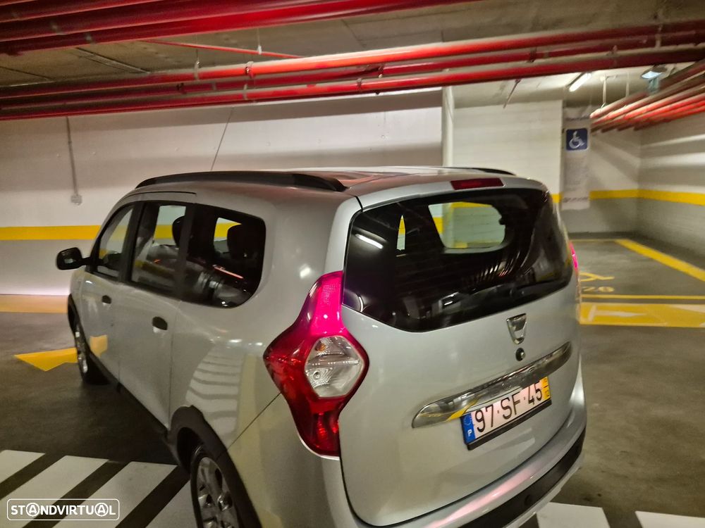Dacia Lodgy 1.5 dCi Stepway 7L - 17