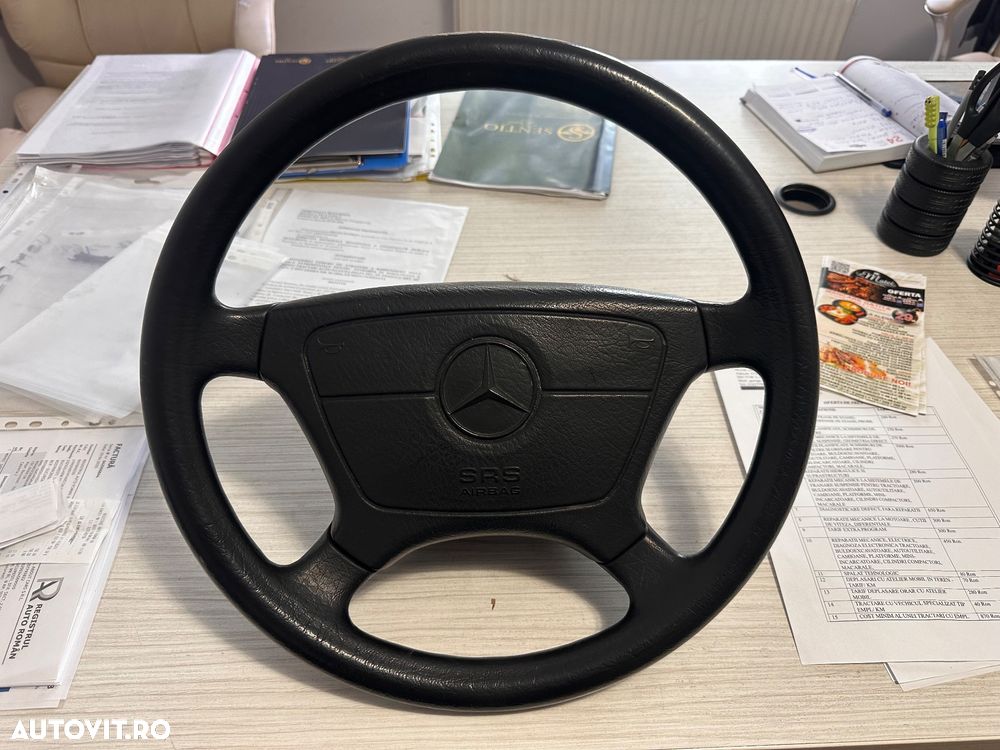 Dezmembrez Mercedes W124 - 5
