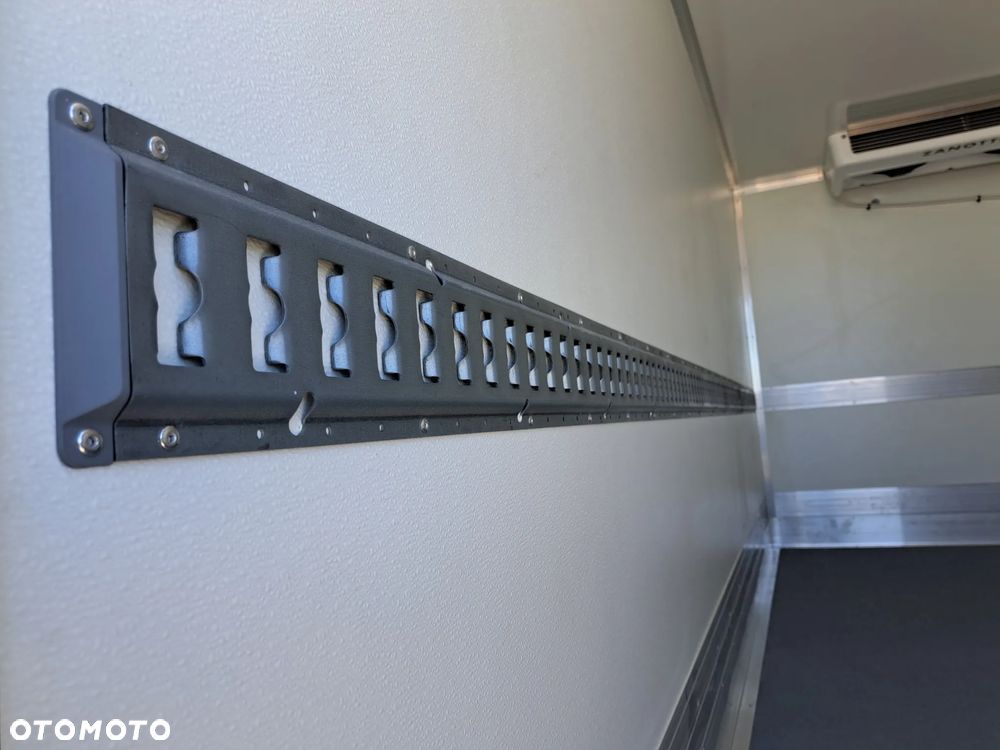 Fiat Ducato Kontener z windą - 20