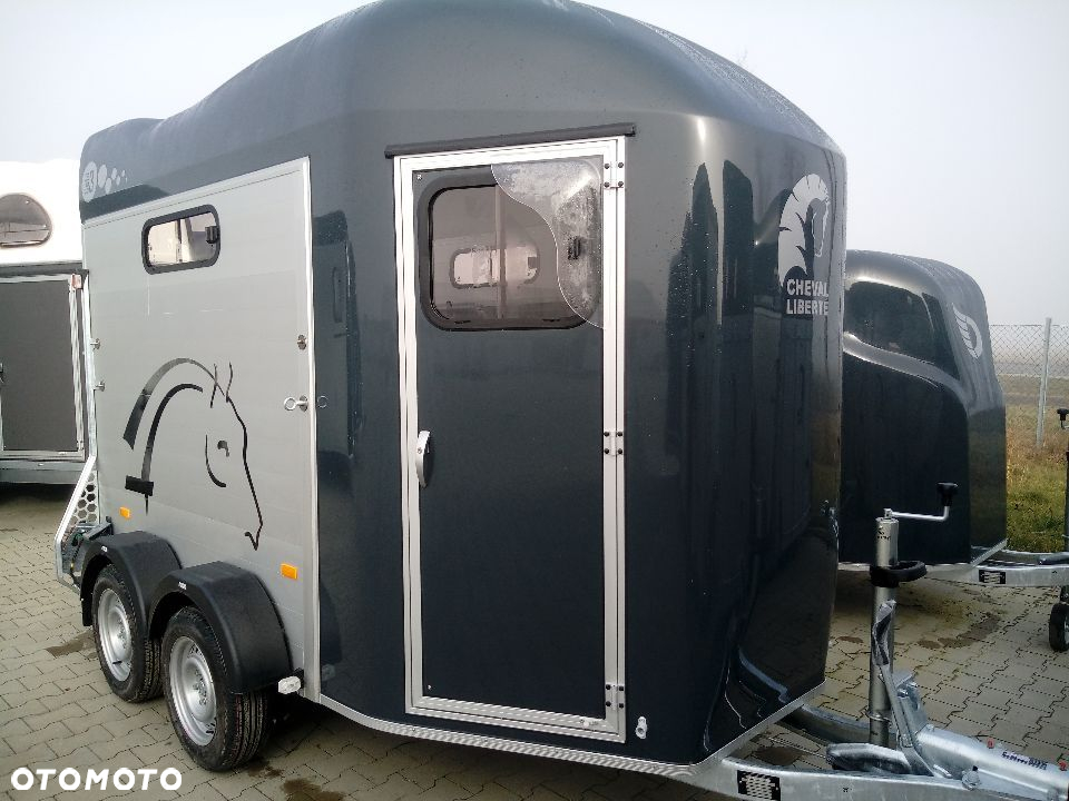 Cheval Liberte Gold III - 6