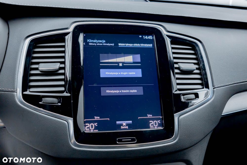 Volvo XC 90 T8 AWD Plug-In Hybrid R-Design 7os - 24