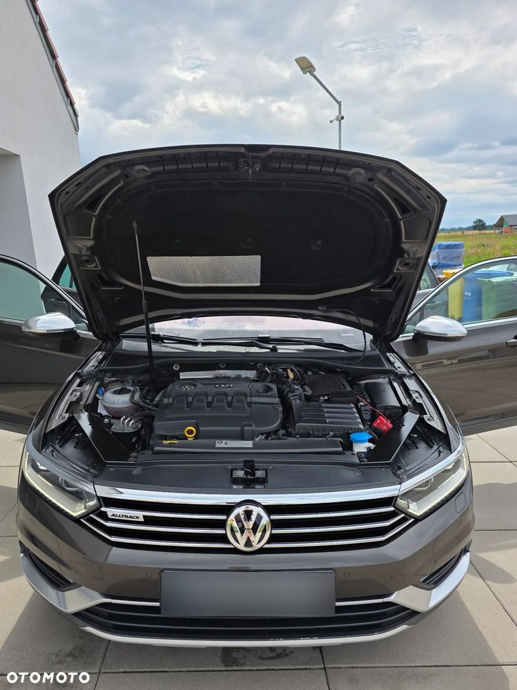 Volkswagen Passat 2.0 TDI BMT 4Mot Highline DSG - 25