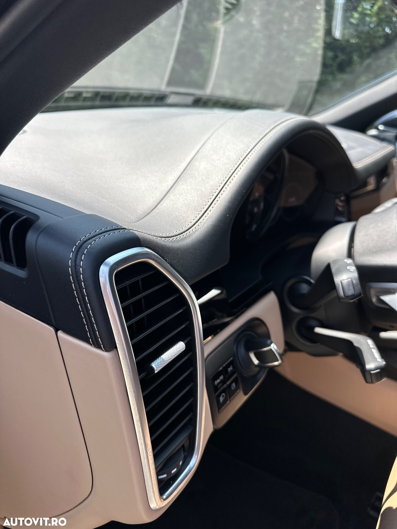 Porsche Cayenne - 18
